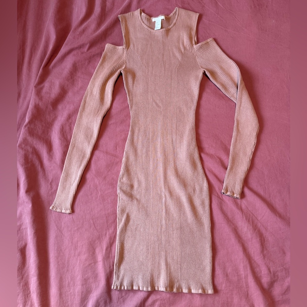 H&M Blush Long Sleeve Cold Shoulder Dress